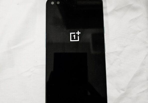 smartphone prices India